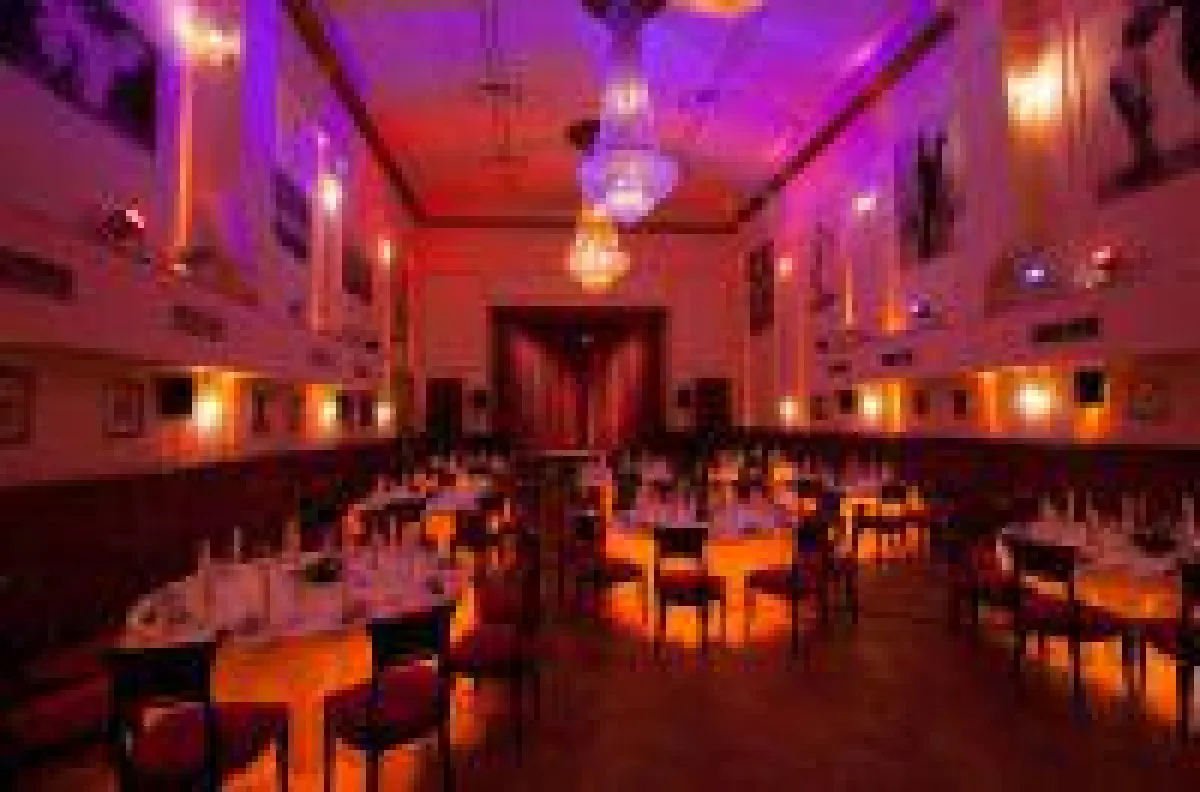 Großer Ballsaal im Queens45