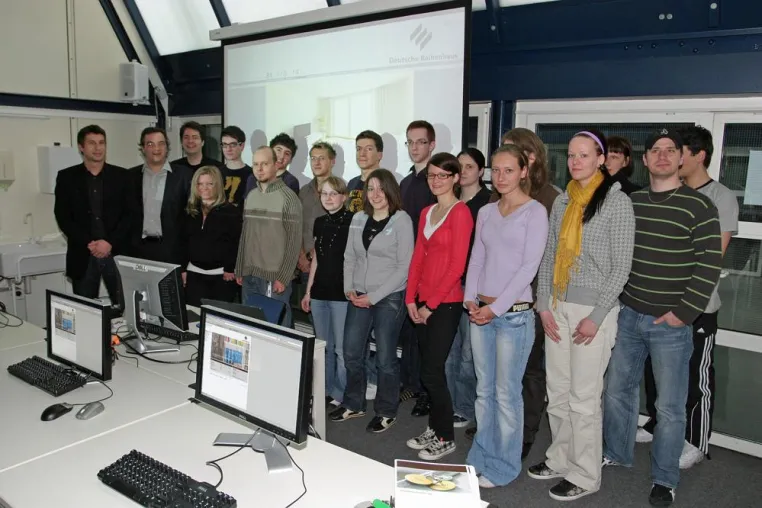 Bild: Berufsalltag im Studium - Deutsche Reihenhaus kooperiert mit Studiengang Virtual Design der FH Kaiserslautern