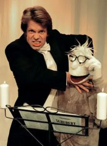 "Die Werner Momsen ihm seine nicht ganz Soloshow mit Henning Kothe" Bild: "Die Werner Momsen ihm seine nicht ganz Soloshow mit Henning Kothe"