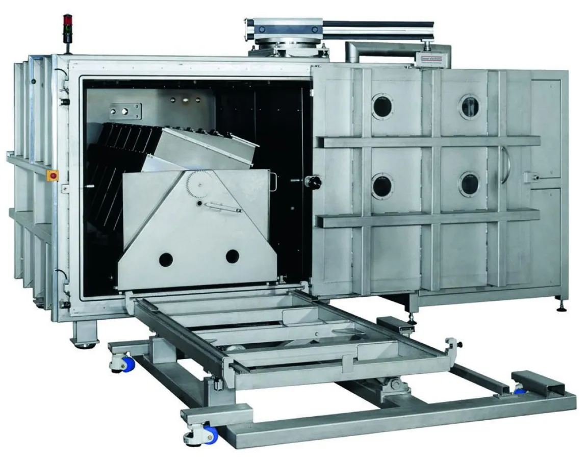 Plasmaanlage Tetra 5600 - In der Plasmaanlage werden bis zu 25 kg Pulver gleichmäßig durchgemischt.