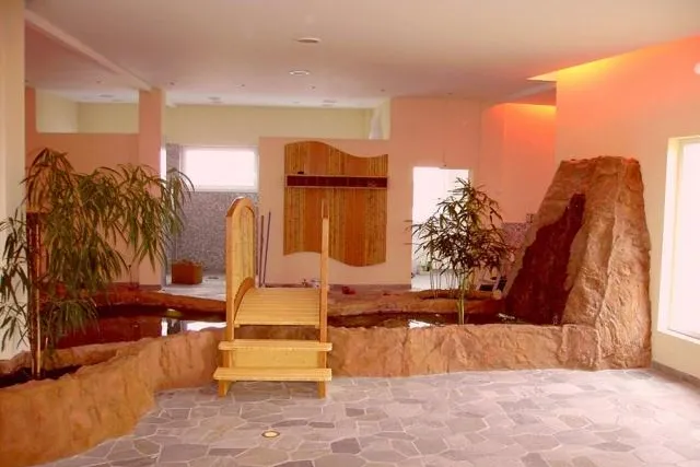 Kunstfelsen und Kunststeine in authentischer Felsoptik Bild: Kunstfelsen und Kunststeine in authentischer Felsoptik