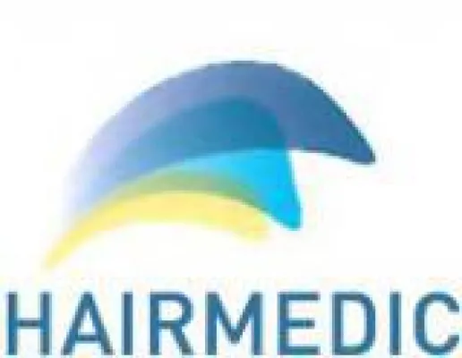 Bild: Julian F.M. Stöckel hat sich einer Haartransplantation unterzogen. Er vertraute den Experten der Hairmedic