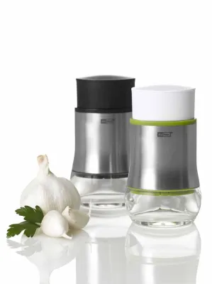 Bild: Knoblauchschneider ALIO - Schneiden statt quetschen