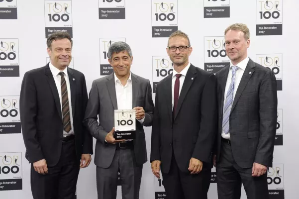 Bild: Ranga Yogeshwar verleiht TOP 100-Siegel: Rebional als Innovationsführer geehrt