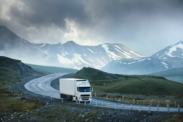 Bild: Die große Kältekunst: Alles, was Sie über temperaturgeführte Transporte nach Aserbaidschan wissen sollten