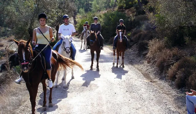 Bild: ÖGER TOURS bei Reisebüro-Stammtischen in Gera und Stralsund