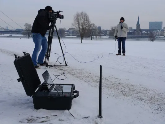 Bild: Mobiles Live Video Streaming auf der CeBIT