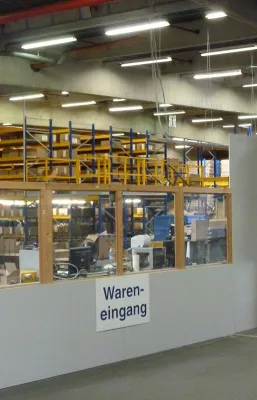 Bild: Moderne Geschäftsräume für Logistikdienstleister