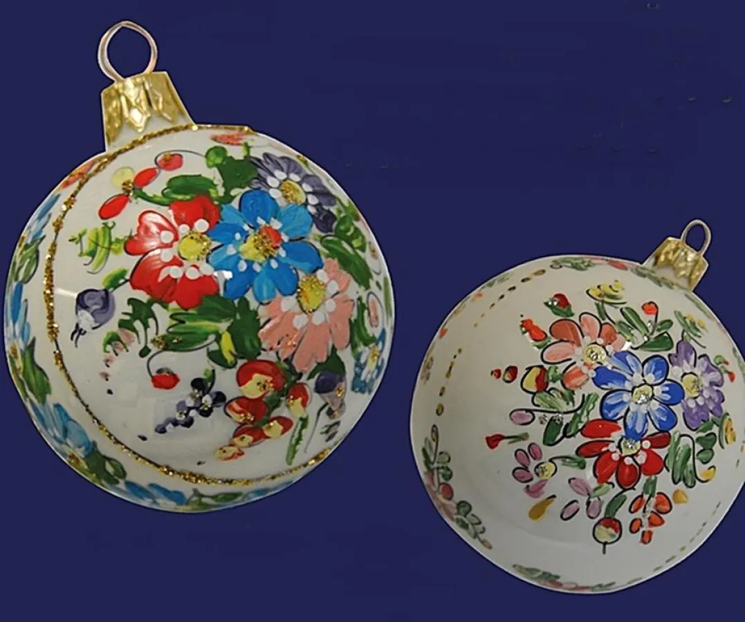 Handbemalte Christbaumkugeln der Firma Cepelia in Polen