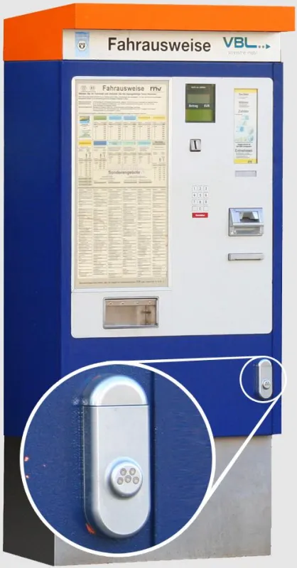 Ein Ticketautomat mit dem patentierten GEMINY Zylinder-Schutz-System