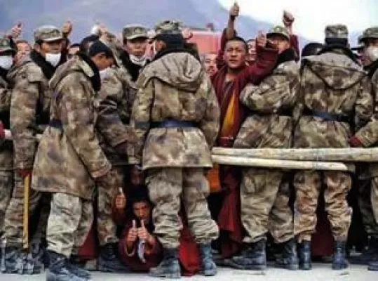Die Reaktion Chinas auf das Erdbeben in Yushu entfremdet die Tibeter nur noch mehr Bild: Die Reaktion Chinas auf das Erdbeben in Yushu entfremdet die Tibeter nur noch mehr