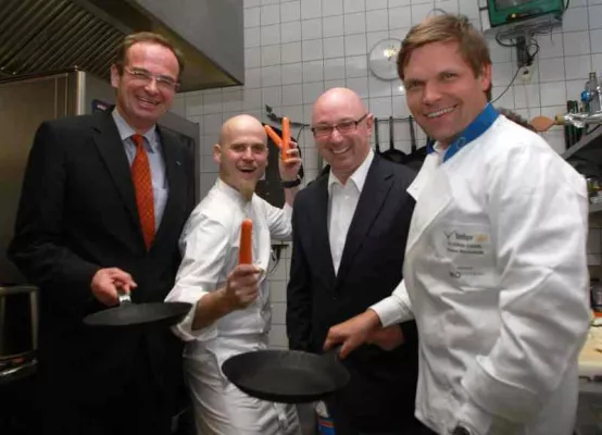 Bild: Mit InterSky zum kulinarischen Nabel der Welt