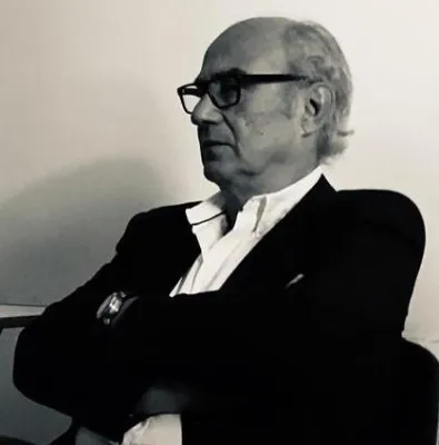 Bild: Oriol Capdevila bei den November Conferences in Mailand | Vierter Vortrag am Politecnico di Milano