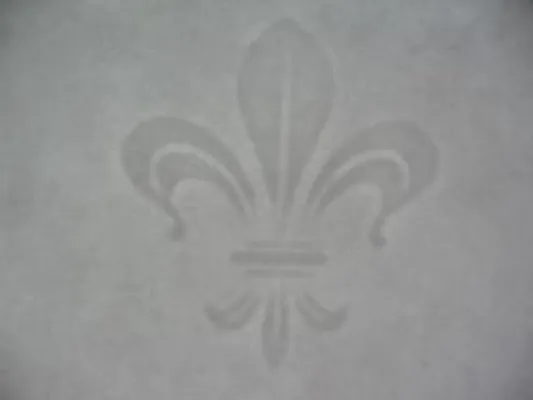 Bild: Die stilvolle Geschenkidee - handgeschöpftes Büttenpapier mit eigenem Wasserzeichen