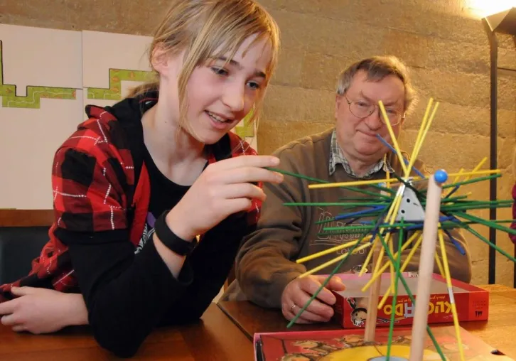 Bild: Spielewochen im Elbsandsteingebirge: Meister im „Mensch ärgere dich nicht“ und Puzzeln gesucht