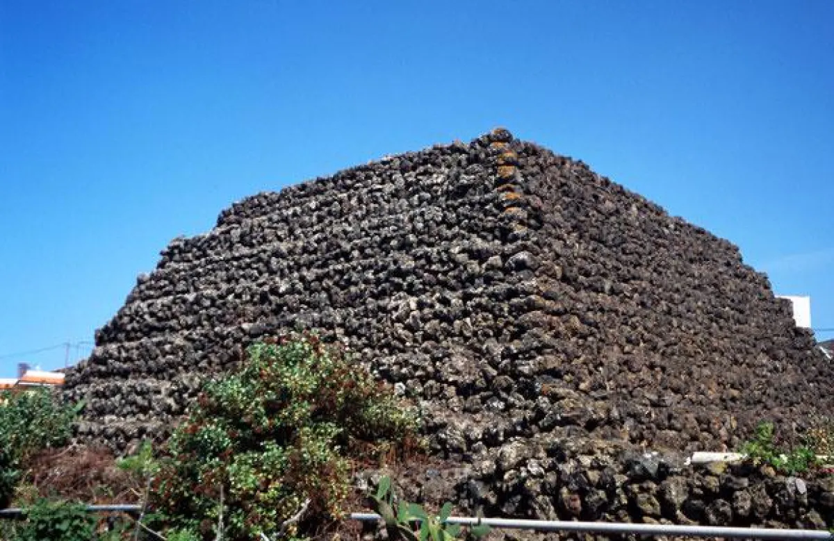 Stufenpyramide bei Icod, Teneriffa