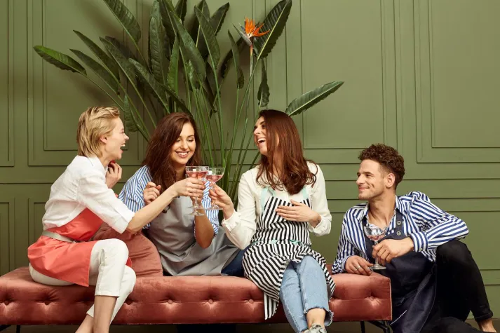 Von Schürzen bis Tischdecken: Mit Lucio Verso wird die Küche zum Runway Bild: Von Schürzen bis Tischdecken: Mit Lucio Verso wird die Küche zum Runway