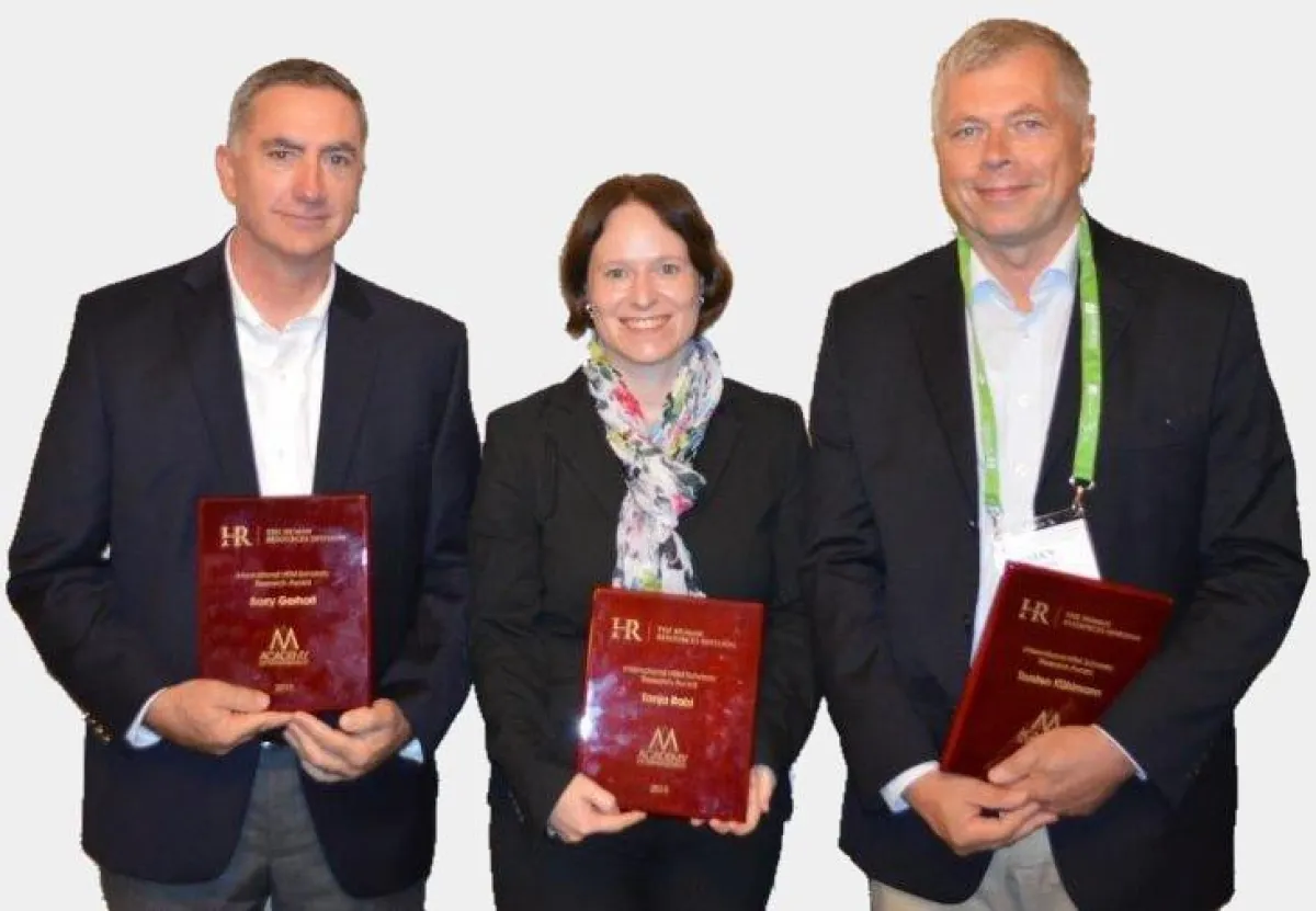 Barry Gerhart, Tanja Rabl, Torsten Kühlmann. Es fehlt: Mevan Jayasinghe.Foto: Jill Ellingson