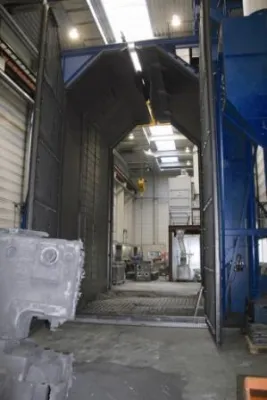 Individuallösung für das Reinigungsstrahlen großer Werkstücke Bild: Individuallösung für das Reinigungsstrahlen großer Werkstücke