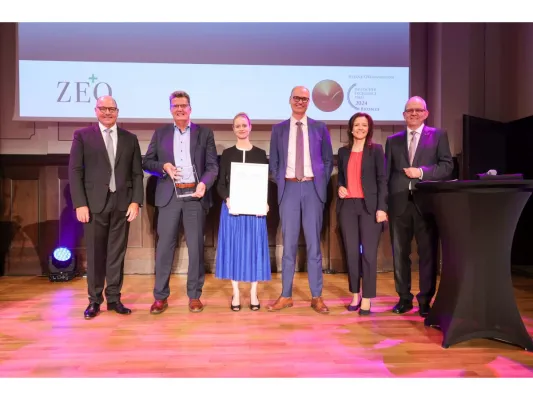 Bild: ZEQ erhält Ludwig-Erhard-Preis in Bronze für exzellente Organisationen