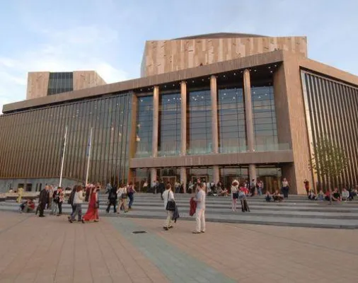 Bild: Politisches Sorgenkind und Publikumsliebling MüPa Budapest feierte Geburtstag