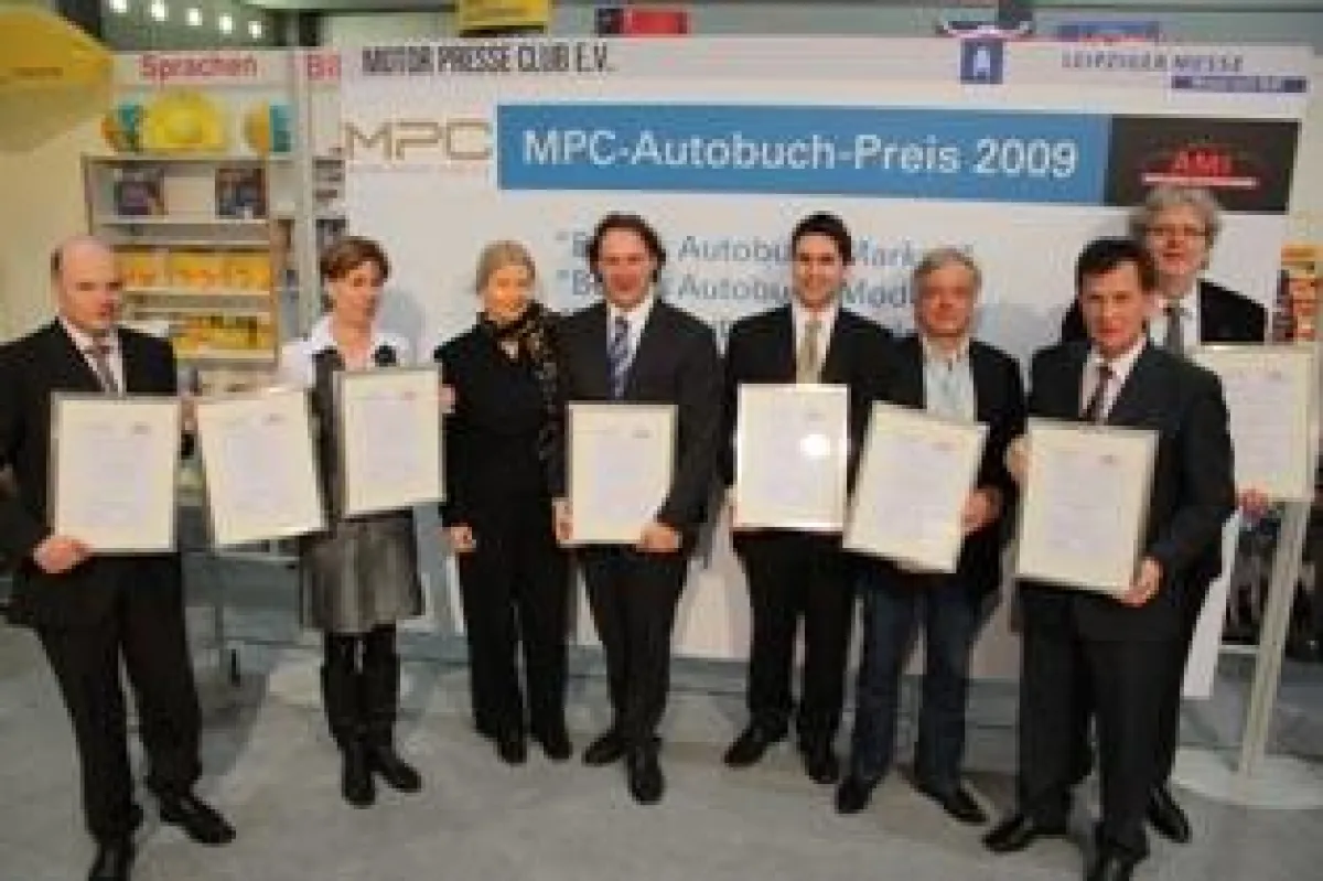 Kulturträger: Alle Preisträger des MPC-Autobuch-Preises 2009 auf der AMI in Leipzig.