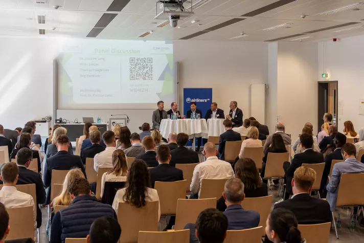 Branchenexperten diskutieren über innovative Angebotsstrategien Bild: Branchenexperten diskutieren über innovative Angebotsstrategien