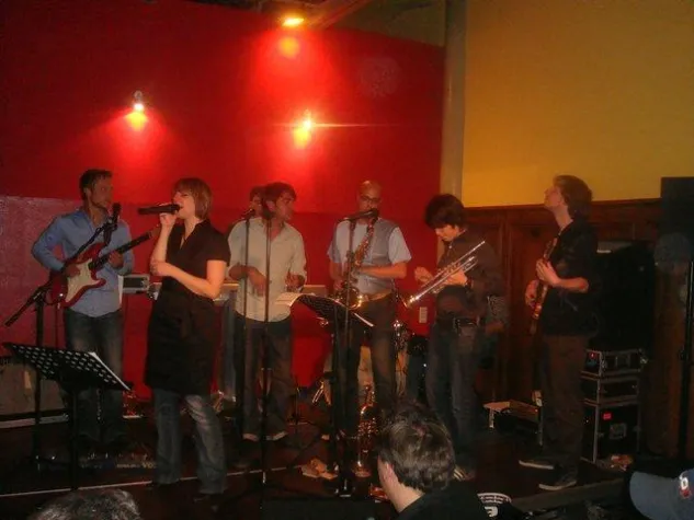 Bild: Groovalicious im Autohof Herzel