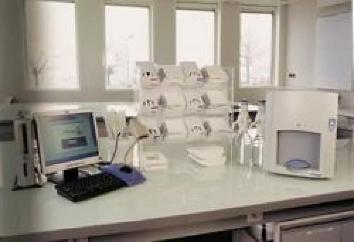 Die neuen Analyse-Kits TEMPO STA und TEMPO LAB von bioMérieux ermöglichen eine wesentlich schnellere Keimzahlbestimmung von Staphylokokken und Milchsäurebakterien.