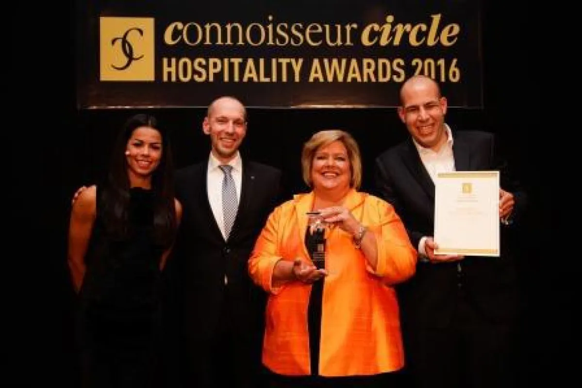 v.l.n.r. Moderatorin,airtours Director,Regional Director of Sales & Marketing,Area Director of Sales
