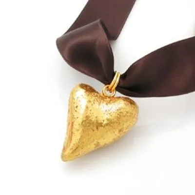 Bild: Ein Herz für die Kinder der Christian-Liebig-Stiftung e.V. am 2. Dezember in der Galerie P13 München