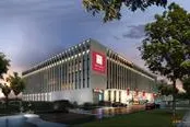 Bild: Das Leonardo Royal Hotel Munich unterstützt in Kooperation mit der Taxi München e.G. die Initiative Eco-Taxi