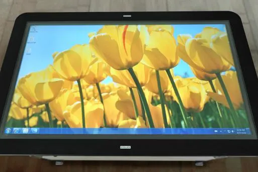 Evoluce ermöglicht jetzt intuitive berührungslose Gestensteuerung von 47 Zoll Multitouch-LCDs. Bild: Evoluce ermöglicht jetzt intuitive berührungslose Gestensteuerung von 47 Zoll Multitouch-LCDs.