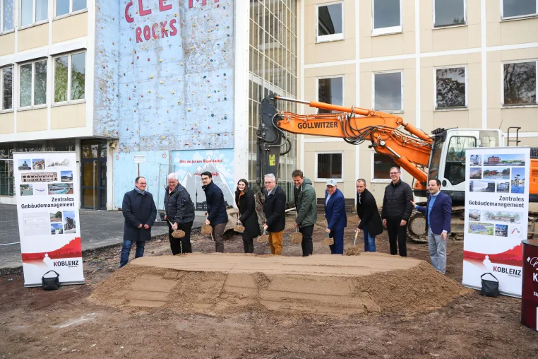 Bild: Spatenstich für die Erweiterung der Clemens-Brentano/Overberg-Realschule Plus in Koblenz