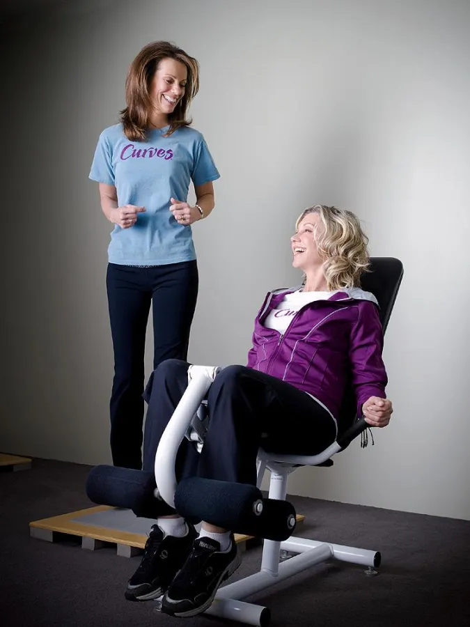 Curves-Gründerin Diane Heavin mit Olivia Newton-John