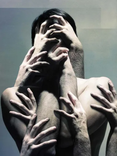 Bild: "Ich kann als Mensch nicht allein existieren." Alexey Kononov zeigt zeitgenössisches Ballett "F63.9" in Berlin