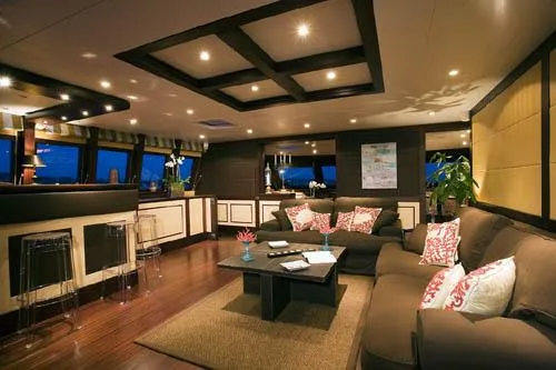 Mallorca Yachtcharter: Luxusurlaub vor Mallorcas Küste Bild: Mallorca Yachtcharter: Luxusurlaub vor Mallorcas Küste