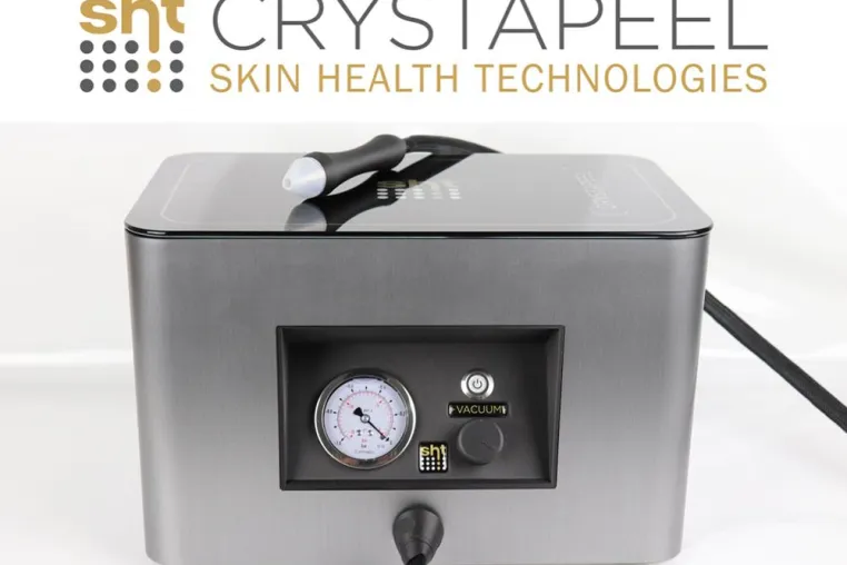 CRYSTAPEEL® - Weltneuheit im Bereich Mikrodermabrasion für den professionellen Beauty-Bereich vorgestellt Bild: CRYSTAPEEL® - Weltneuheit im Bereich Mikrodermabrasion für den professionellen Beauty-Bereich vorgestellt