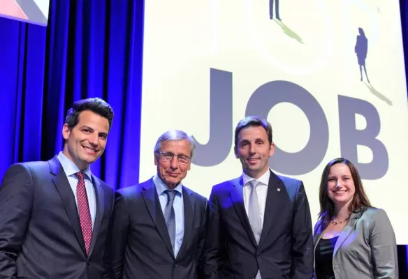 Bild: opta data punktet bei Mitarbeitern mit Familienorientierung: Erneute Auszeichnung mit dem Top Job-Award