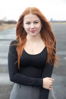 Leipziger Buchmesse – 16-jährige Finanzvisionärin Lucia Besser begeistert mit neuer Bildungsoffensive! Bild: Leipziger Buchmesse – 16-jährige Finanzvisionärin Lucia Besser begeistert mit neuer Bildungsoffensive!