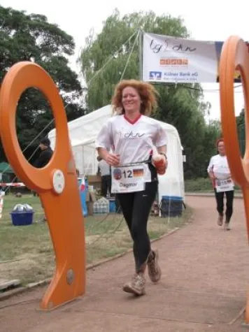 Bild: Läuferische Höchstleitungen beim 48-Stunden-Weltcup in Köln-Dellbrück