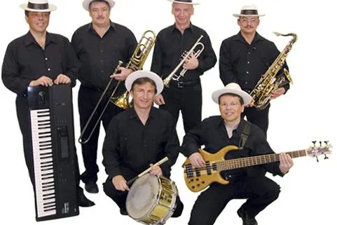 "Show und Galaband fuer Ihre Hochzeit, oder einen Discjockey buchen ?" Bild: "Show und Galaband fuer Ihre Hochzeit, oder einen Discjockey buchen ?"