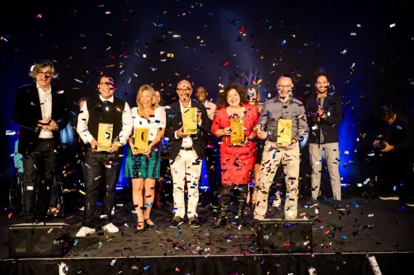 Bild: Italienisches Business Ehepaar holt den Speaker Slam Award nach Wiesbaden. Weltrekord gebrochen 