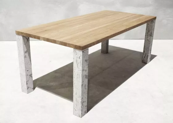 Designer Massivholztisch mit Stein - Eine Designneuheit des Möbellabels Wohnstein Bild: Designer Massivholztisch mit Stein - Eine Designneuheit des Möbellabels Wohnstein