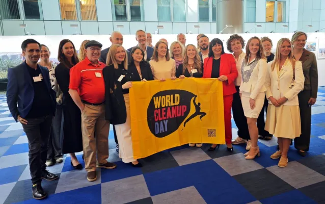 Bild: Bildungsinitiative "We Create Future" startet im Europäischen Parlament