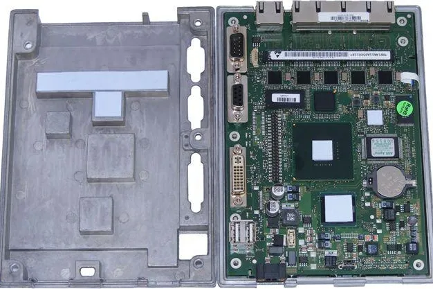Bild: Wartungsfrei und ohne Festplatte sowie Lüfter aufgebaute Industrie PCs von EMTrust