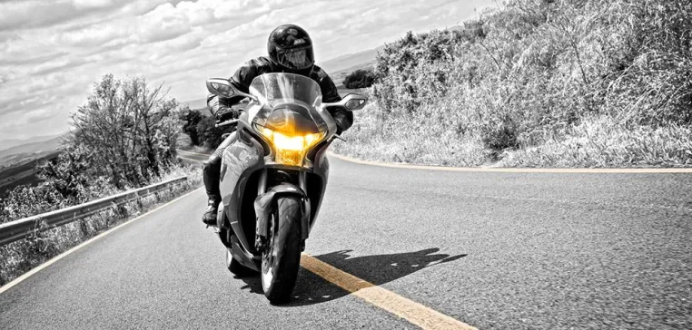 Bild: Von wegen Ersatz: Der ContiRoadAttack 2 EVO macht das Sport-Touring-Programm erst richtig rund