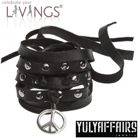 Yulyaffairs beeindruckt Mode-Experten Bild: Yulyaffairs beeindruckt Mode-Experten