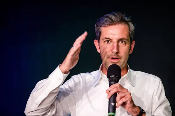 Bild: Weltrekord: Top-Experte Technologiestrategie am Mikro