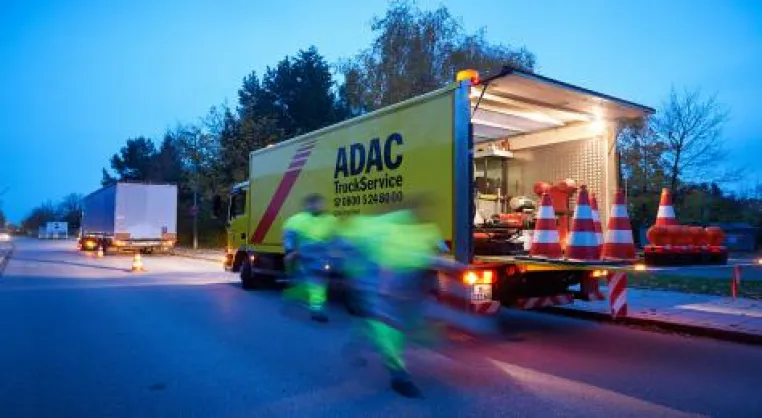 Pannenhilfe der Zukunft: ADAC TruckService setzt auf App-Lösung der AIS GmbH Bild: Pannenhilfe der Zukunft: ADAC TruckService setzt auf App-Lösung der AIS GmbH